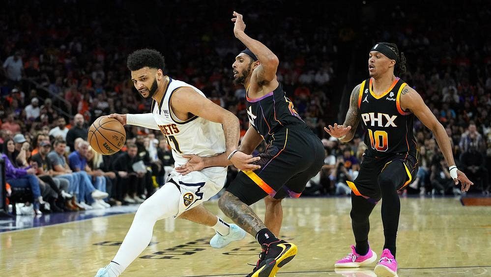 Denver postoupil přes Phoenix do semifinále NBA